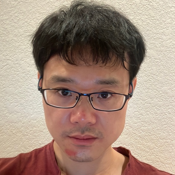 Profile Picture of Albert Liu (@albert_liu_uni) on Poshmark