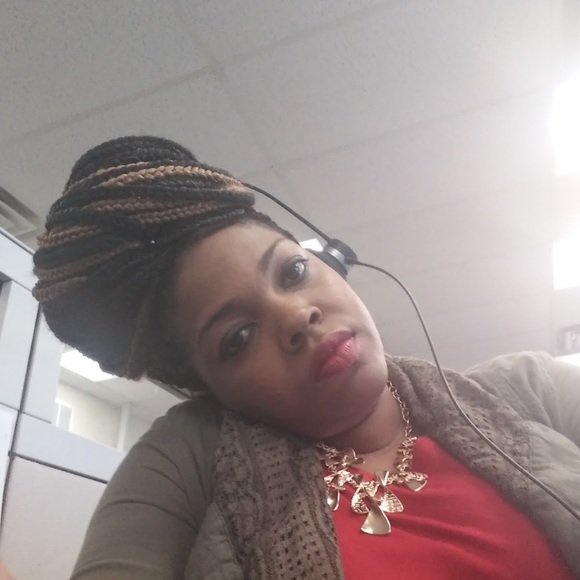 Profile Picture of Tracy Calhoun (@eugie2018) on Poshmark