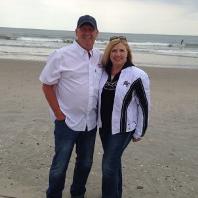 Profile Picture of Lorrie Andrews (@AndrewsLorrie) on Twitter