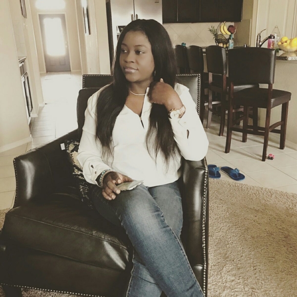Profile Picture of Majolagbe Abebi (@fifunmiadetayo1) on Poshmark