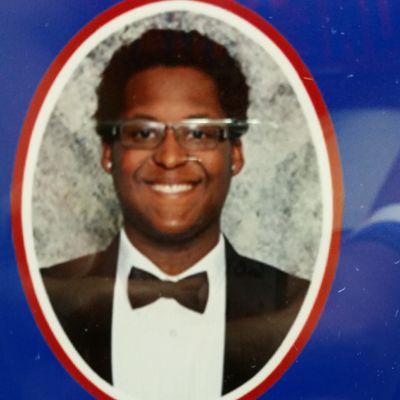 Profile Picture of Jonathan Spikes (@SpikesJonathan) on Twitter