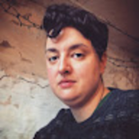 Profile Picture of Halo Rossetti (@halo_rossetti) on Poshmark