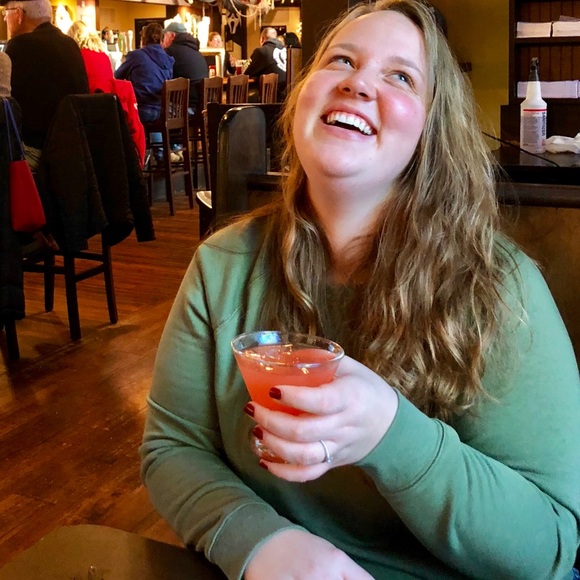 Jess Miles - Poshmark Profile Picture of Jess Miles (@jessmiles94) on Poshmark