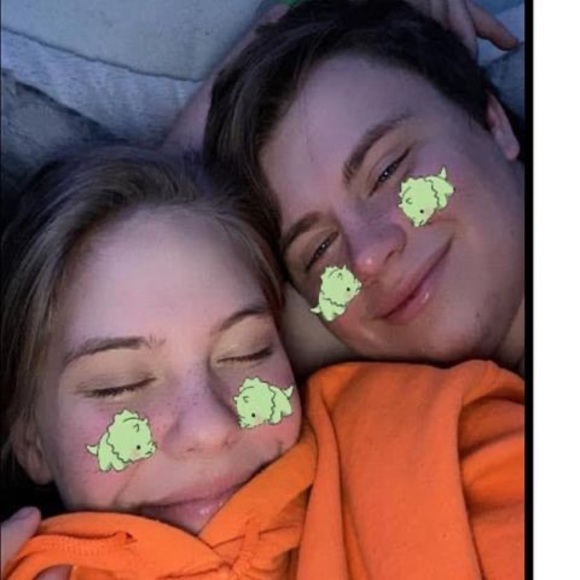 Profile Picture of Alissa Kracht (@alissakracht) on Poshmark