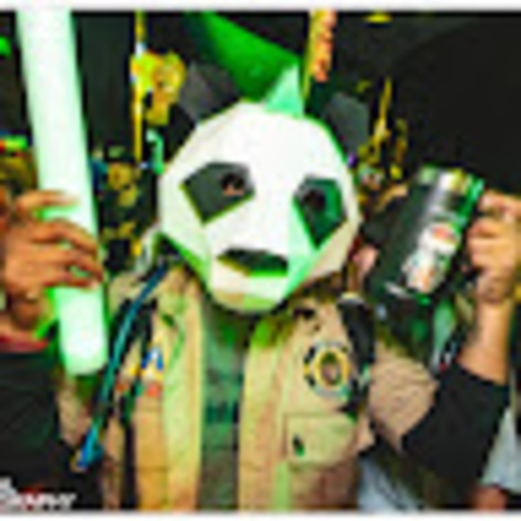 Profile Picture of Erik Monroy (@elmonroy14) on Poshmark