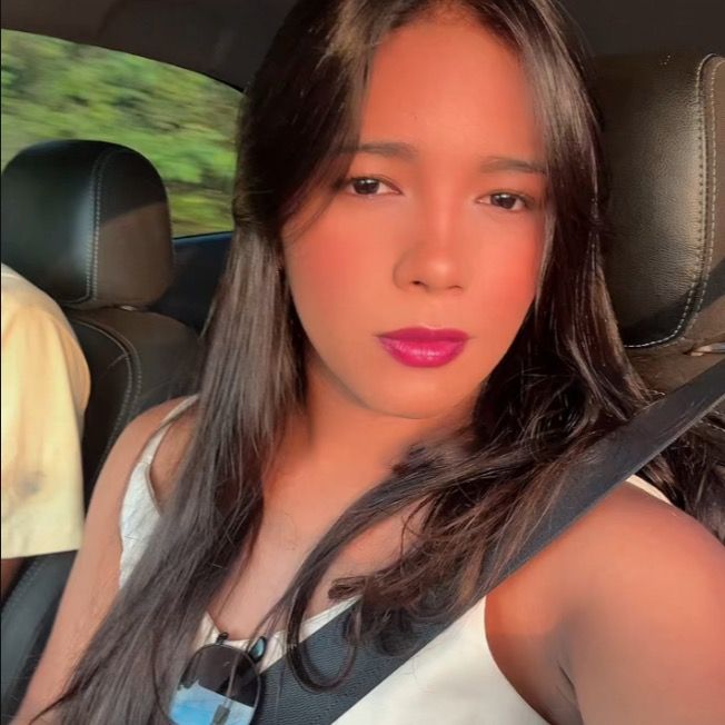 Profile Picture of Elisa Pompilho (@elisapompilho_) on Tiktok