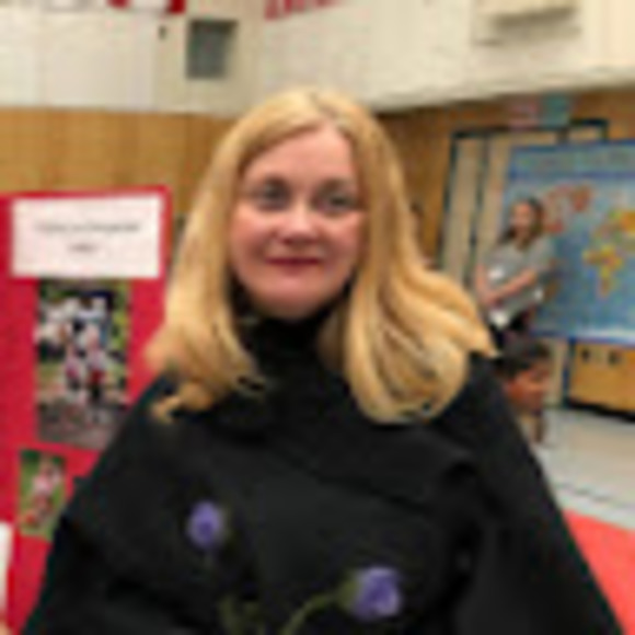 Profile Picture of Nedka Kurteva (@nedkakurteva) on Poshmark