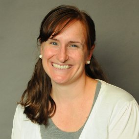 Profile Picture of Anne Fitzpatrick (@AnneFitz13) on Twitter