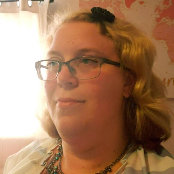 Profile Picture of Jessica Artley (@jazzyshopper198) on Poshmark