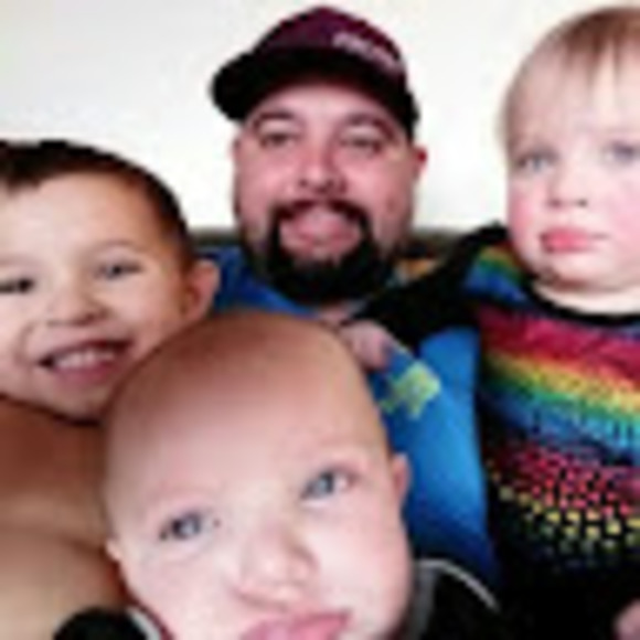 Profile Picture of Andrew Johnson (@spitrmahn) on Poshmark