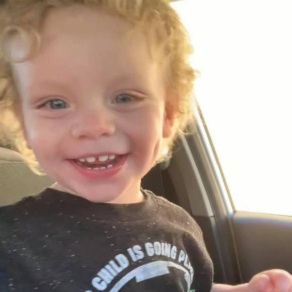 Profile Picture of Alex Angelakis (@alexanderrr1212) on Poshmark