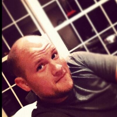Profile Picture of Benjamin B (@BenjaminBeeBee) on Twitter