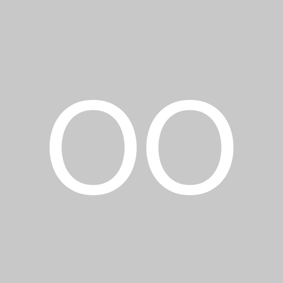 Profile Picture of Oumar Oumar (@oumar4841) on Poshmark