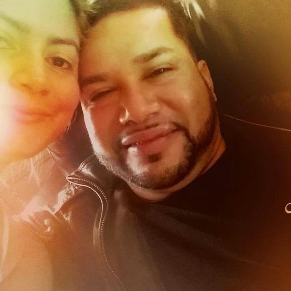 Profile Picture of Chirinos Mirella (@mirellachirinos) on Poshmark