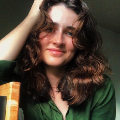 Profile Picture of Emily (@em_capps) on Twitter