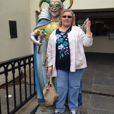 Profile Picture of Sherry Barnett (@sherrybarnett55) on Twitter