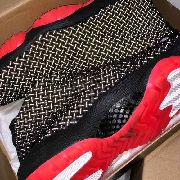 Profile Picture of Siu Tang (@goodstuff888) on Poshmark