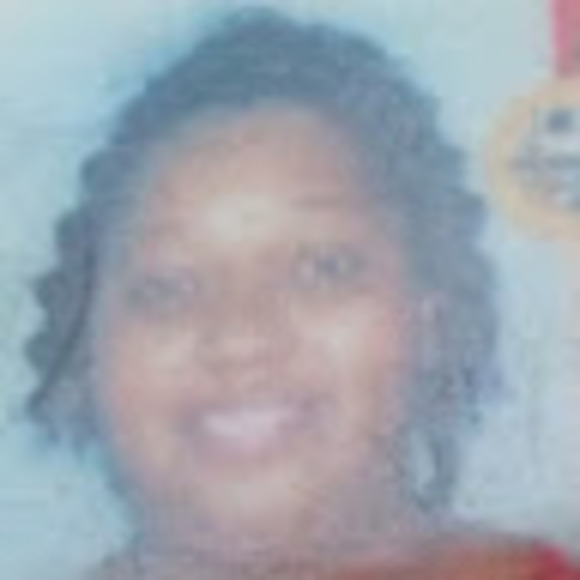 Profile Picture of Janet Murray (@janetmurray999) on Poshmark