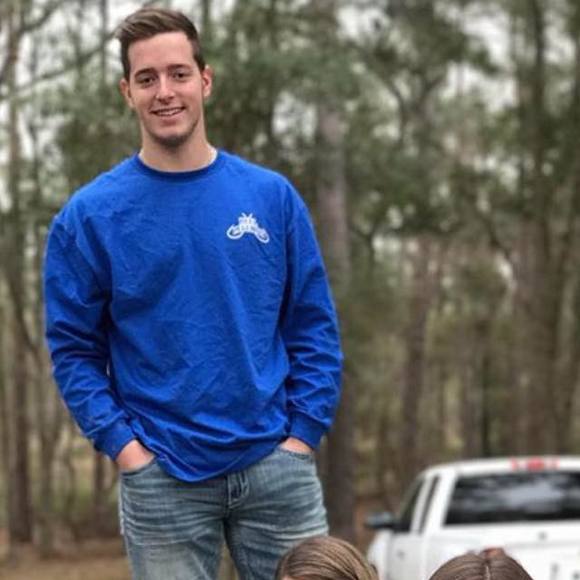 Profile Picture of Alec Hartsell (@alechartsell) on Poshmark