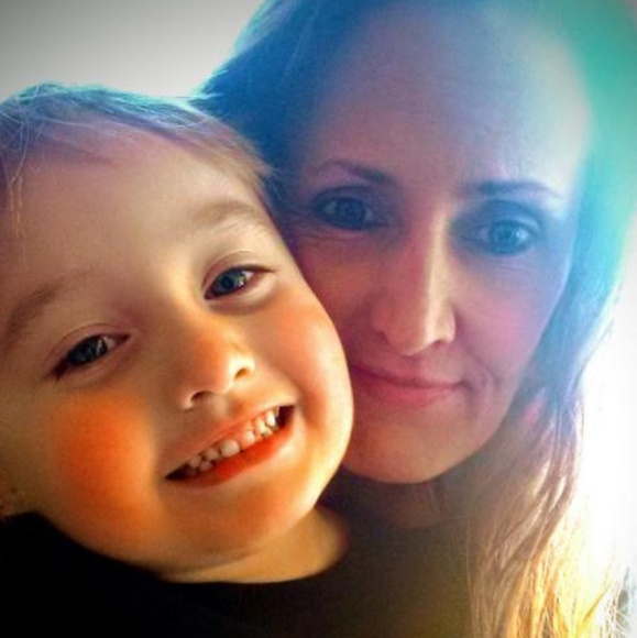 Profile Picture of Shelly Ferguson (@meshelly44) on Poshmark