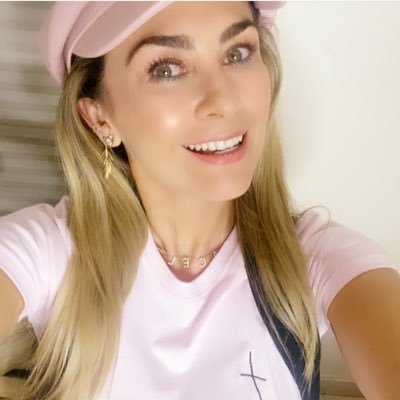 Profile Picture of Corinne Perrin (@MarcPer33340578) on Twitter