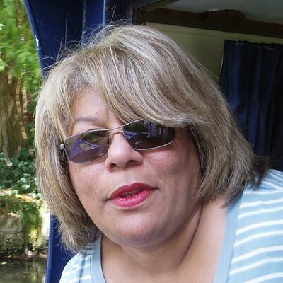 Profile Picture of Sandra Hodgson-Brown (@SandraElaineHB) on Twitter