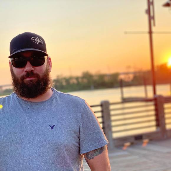 Profile Picture of Michael Sistare (@michaelsistare) on Poshmark