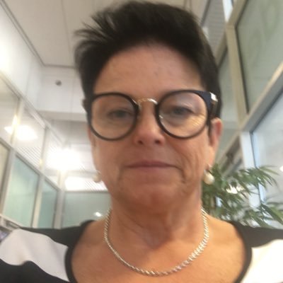 Profile Picture of Eva Steiner (@EvaSteiner19) on Twitter