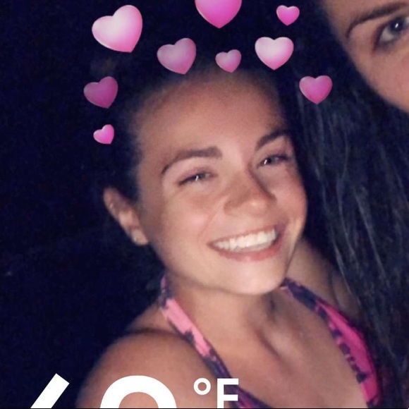 Profile Picture of Lauren Boudeman (@lboudeman1310) on Poshmark