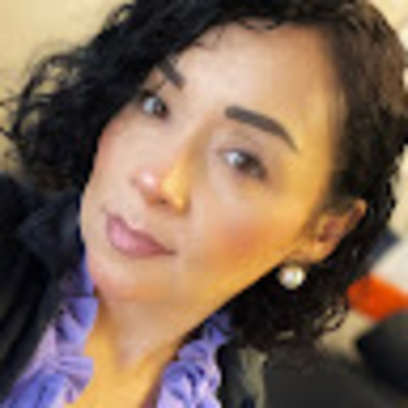 Profile Picture of Mary Cordova (@marycordova554) on Poshmark