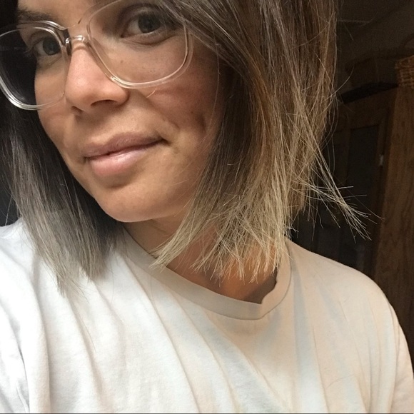 Profile Picture of Aleisha Harrett (@aleishaharrett) on Poshmark