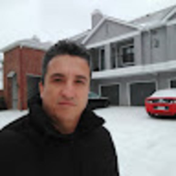 Profile Picture of Ivanir Fernandes (@ivanirfernandes) on Poshmark