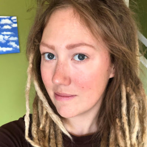 Profile Picture of Florence Scheepers (@fscheepers) on Poshmark