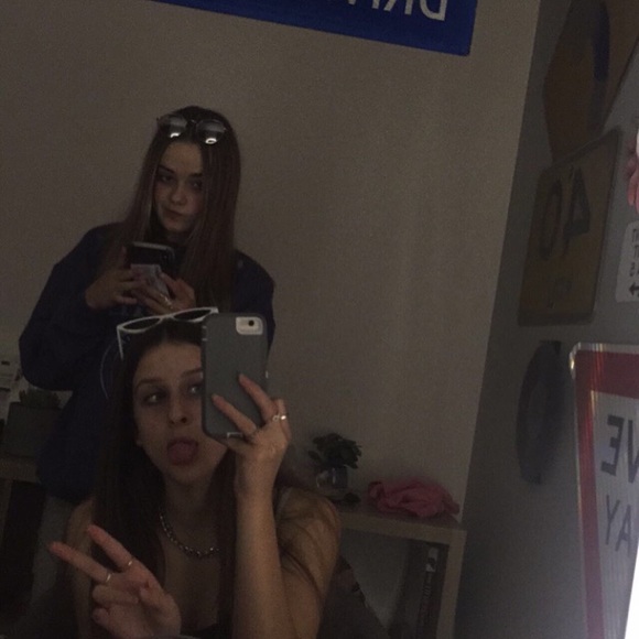 Profile Picture of Macie Campbell (@macie274) on Poshmark