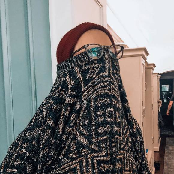 Victoria Bauscher - Poshmark Profile Picture of Victoria Bauscher (@vbauscher) on Poshmark