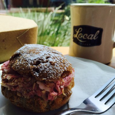 Profile Picture of Megan (@MellowRoastOfTX) on Twitter