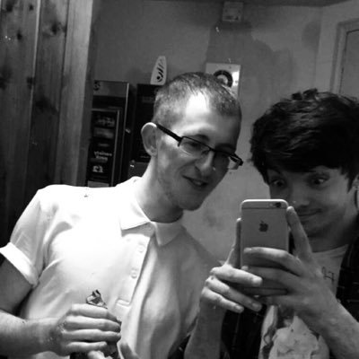 Profile Picture of James  🦌 🐝 (@jameshodson16) on Twitter