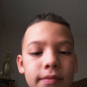 Profile Picture of Steve Carranza (@rosaonix29) on Twitter