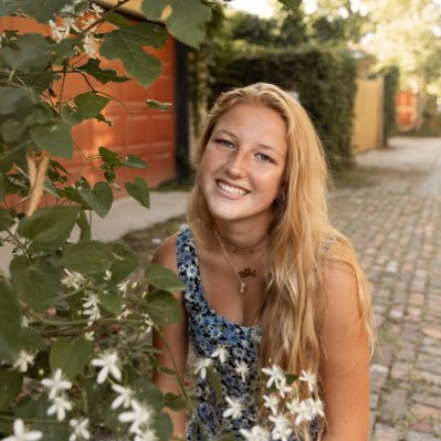 Profile Picture of Libby Hayes (@Libbyhayes74) on Twitter