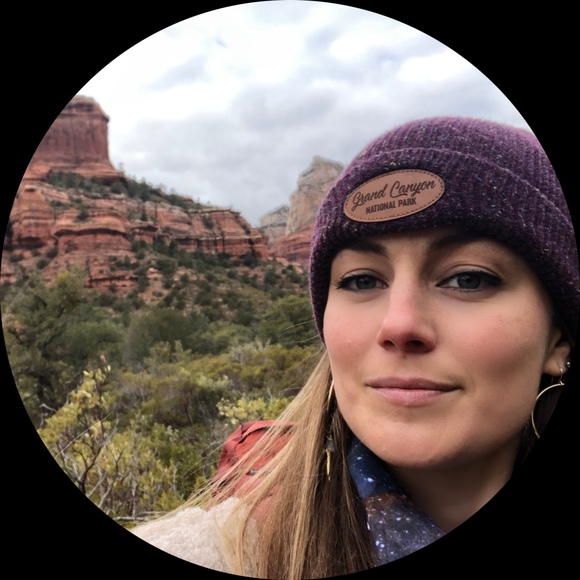 Profile Picture of Britt Sjostrom (@msbritterica) on Poshmark