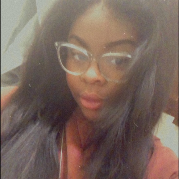 Profile Picture of Alex Augustine (@a10113lex) on Poshmark