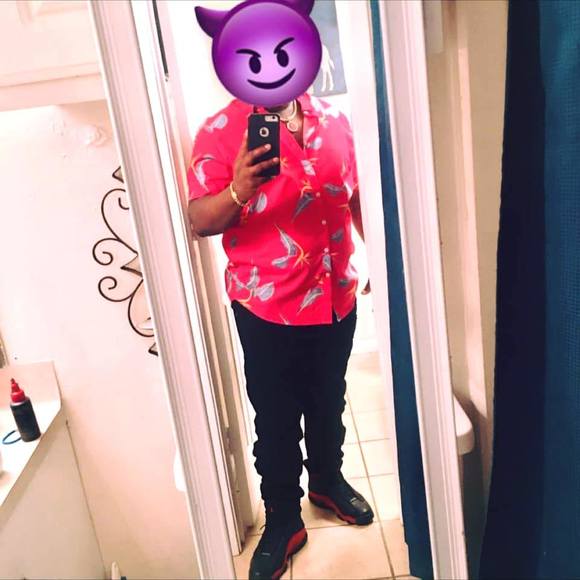 Profile Picture of James Arrington (@fatgucci8578) on Poshmark