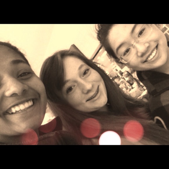 Profile Picture of Erica Hoey (@ginger1230) on Poshmark