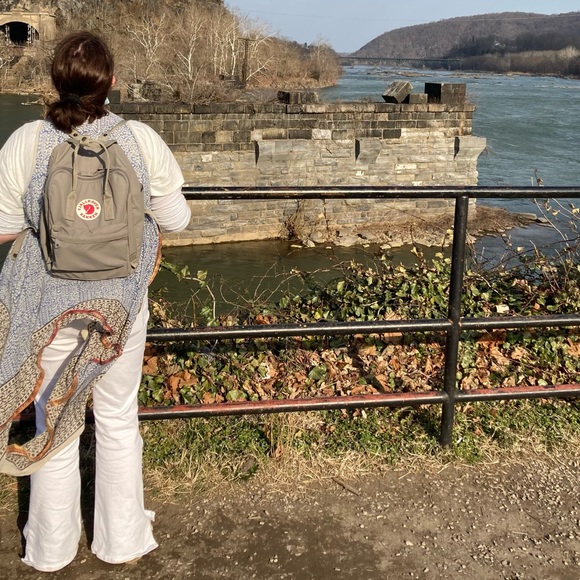 Kathryn Blickenstaff - Poshmark Profile Picture of Kathryn Blickenstaff (@katblick94) on Poshmark