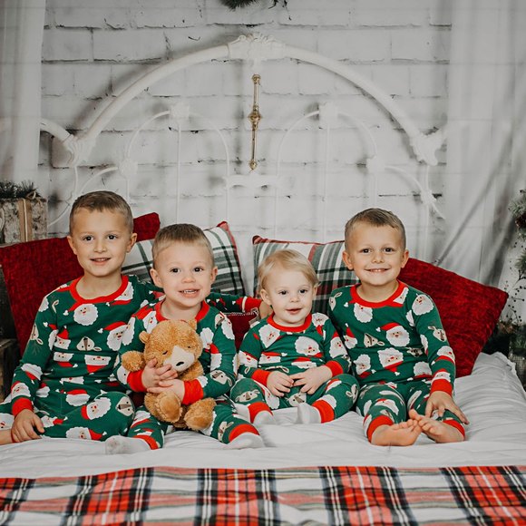 Profile Picture of Erica Alderton-anger (@ealder01) on Poshmark