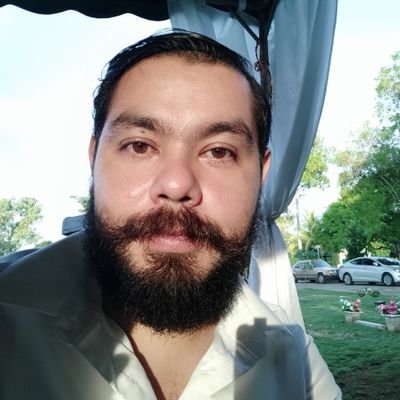 Profile Picture of Guillermo Ocampo (@moisesoc) on Twitter