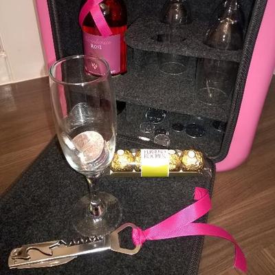 Profile Picture of Keith Donoghue (@jerrycandrinks) on Twitter