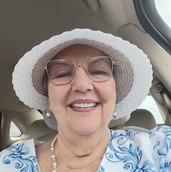 Profile Picture of Sandra Sample (@grannysandi) on Poshmark