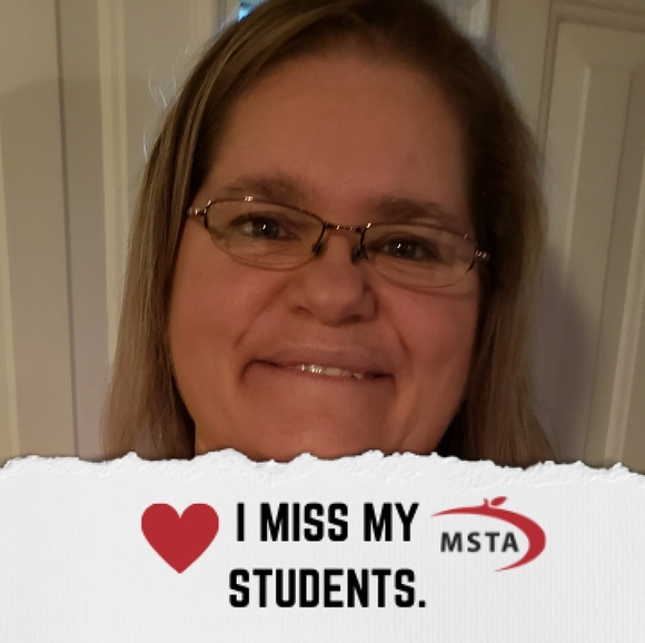 Profile Picture of Mikki Miller (@mikkisplayhouse) on Poshmark