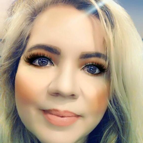 Profile Picture of Trucly Nguyen (@trucly8852) on Poshmark